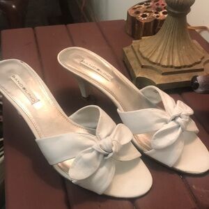 Bandolino White Heeled Sandals with Bow Detail